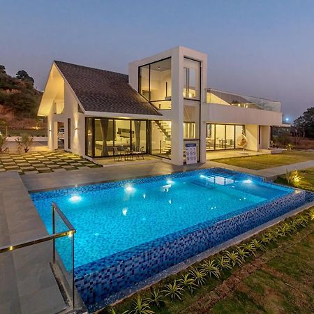 Saffronstays Stargazer, Karjat - Luxury Pool Villa With Lake View Ngoại thất bức ảnh