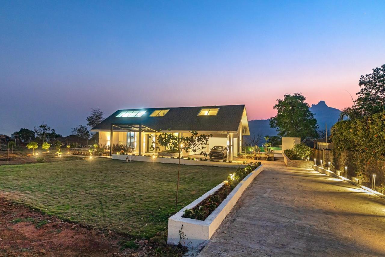 Saffronstays Stargazer, Karjat - Luxury Pool Villa With Lake View Ngoại thất bức ảnh